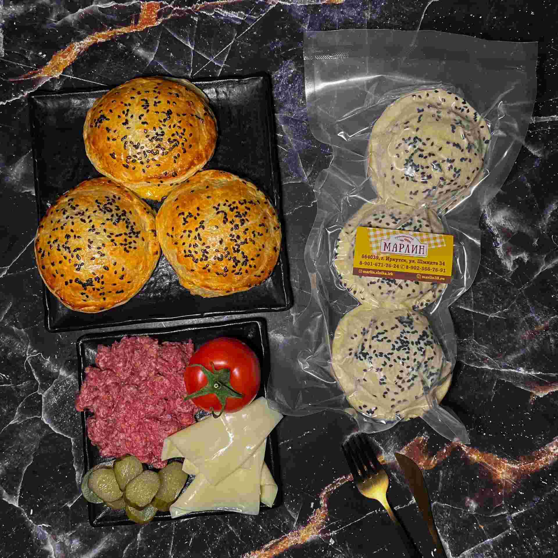 Фото Бургер с мясной котлетой