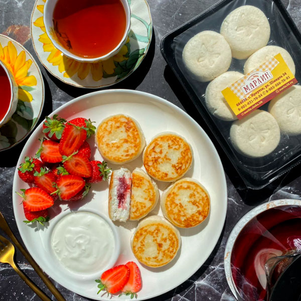 Фото Сырники с клубникой